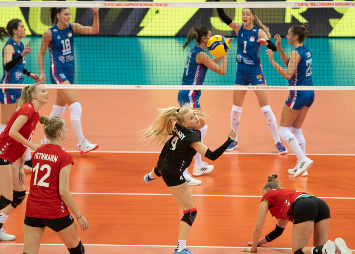 Siatkarski mundial dotarł do Łodzi - mecz Serbia - Niemcy