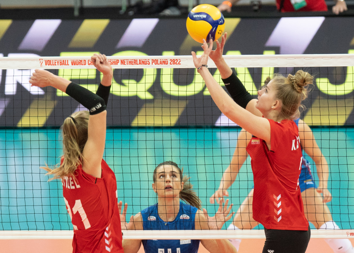 Siatkarski mundial dotarł do Łodzi - mecz Serbia - Niemcy