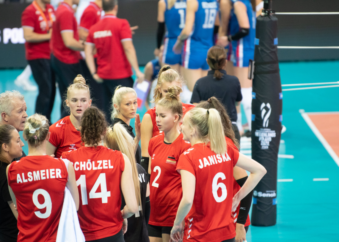 Siatkarski mundial dotarł do Łodzi - mecz Serbia - Niemcy