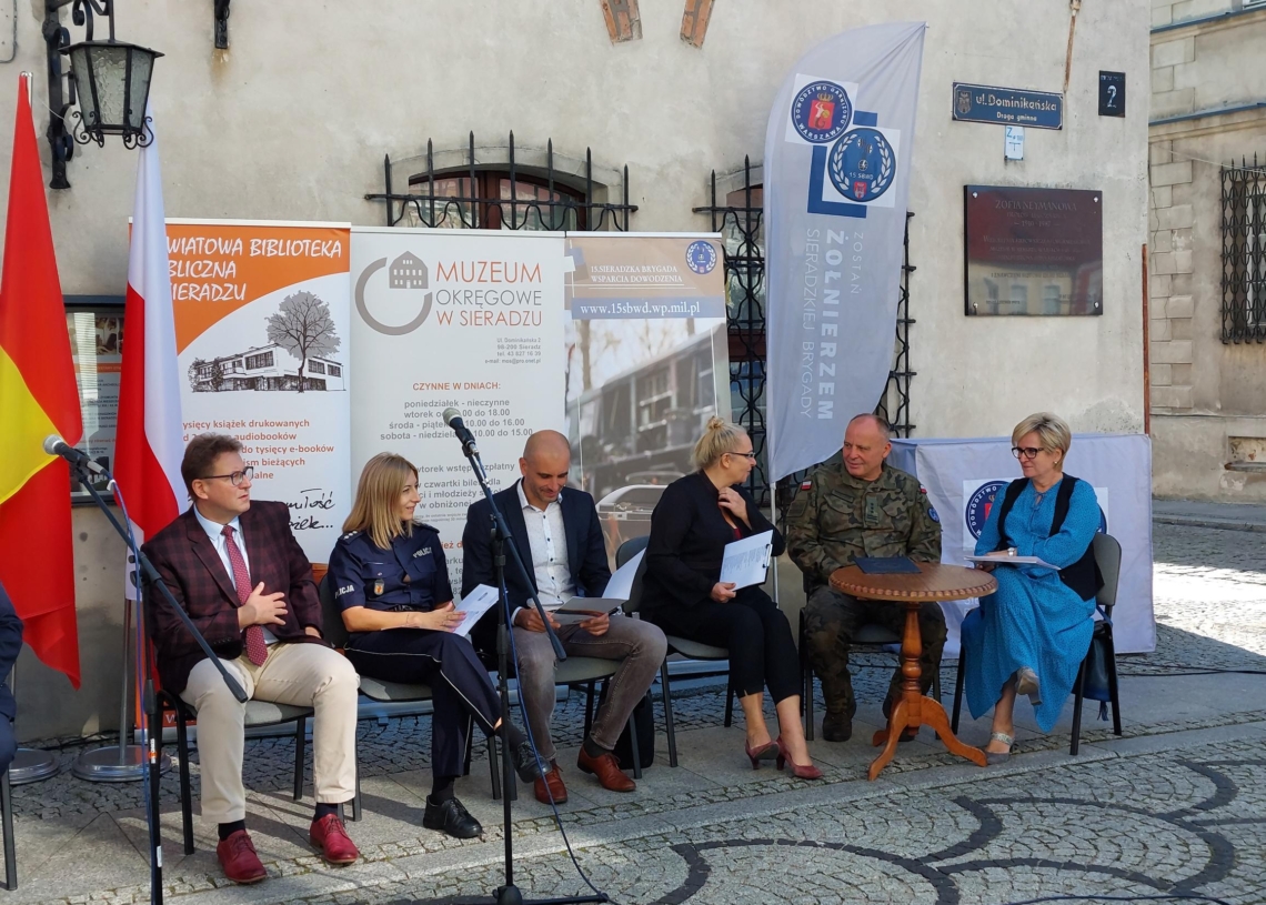 "Narodowego czytania - ciąg dalszy" w Sieradzu