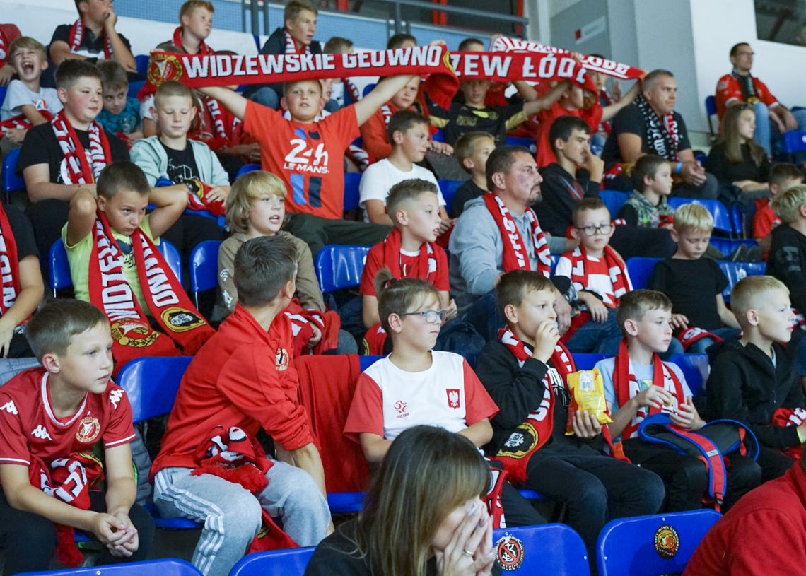 Widzew gromi Legię w meczu futsalu [ZDJĘCIA]