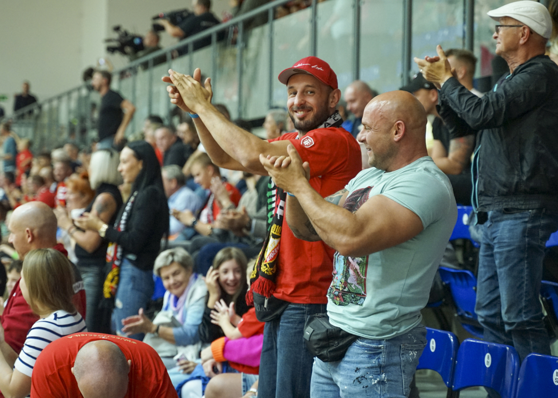 Widzew gromi Legię w meczu futsalu [ZDJĘCIA]