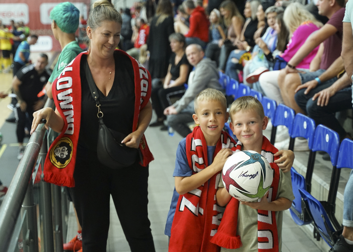 Widzew gromi Legię w meczu futsalu [ZDJĘCIA]