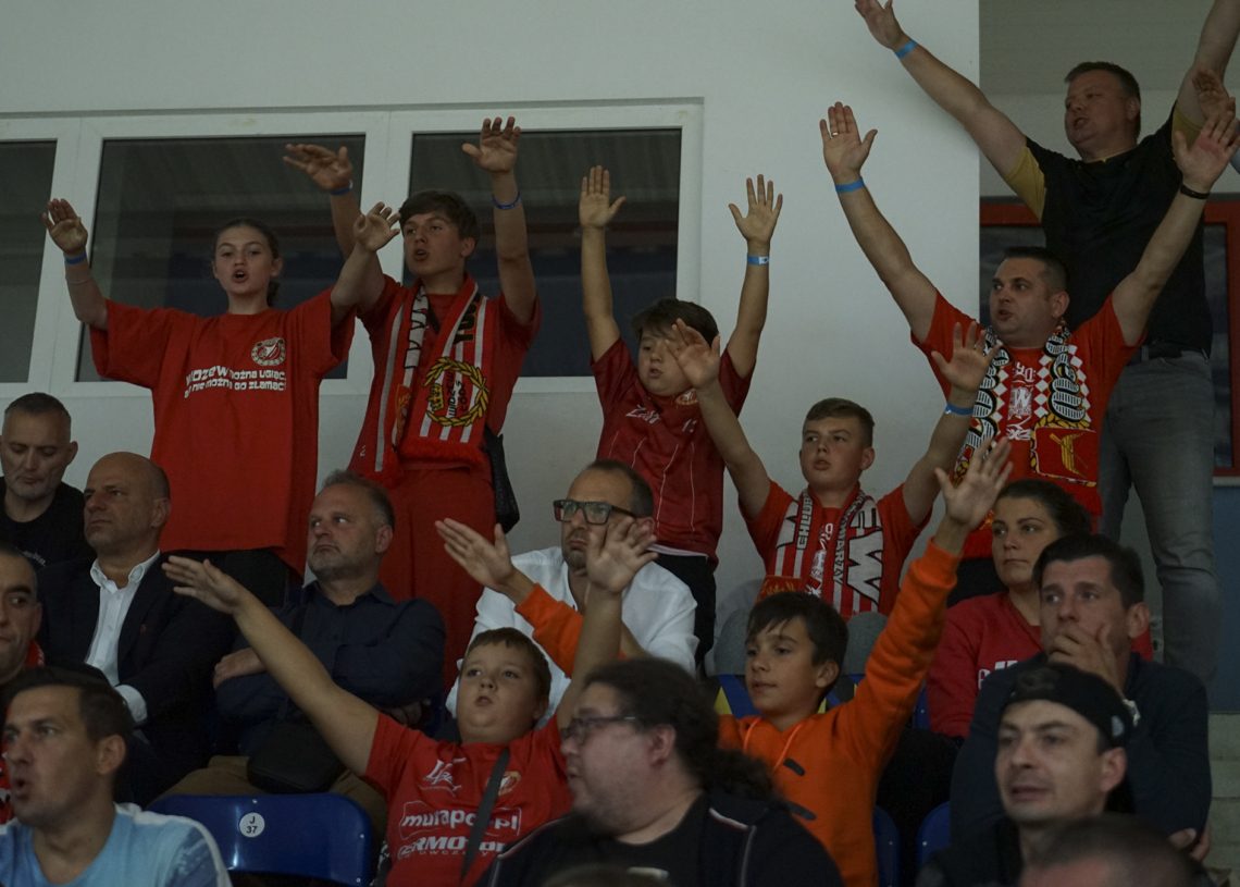 Widzew gromi Legię w meczu futsalu [ZDJĘCIA]