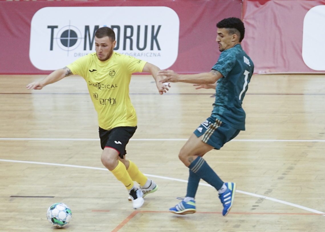 Widzew gromi Legię w meczu futsalu [ZDJĘCIA]