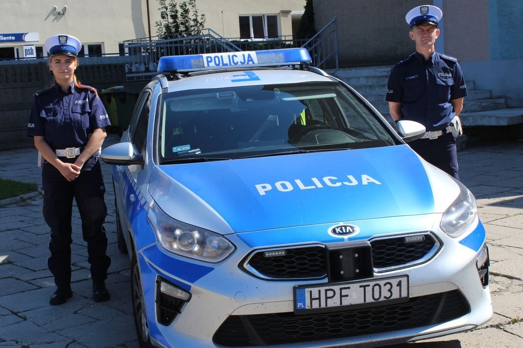 Policyjna eskorta do szpitala. Niespełna roczny Nikoś potrzebował pilnej pomocy 1 Policyjna eskorta do szpitala. Niespełna roczny Nikoś potrzebował pomocy