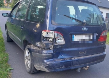 Pijany kierowca uciekł z miejsca wypadku. 45-latka zatrzymali świadkowie