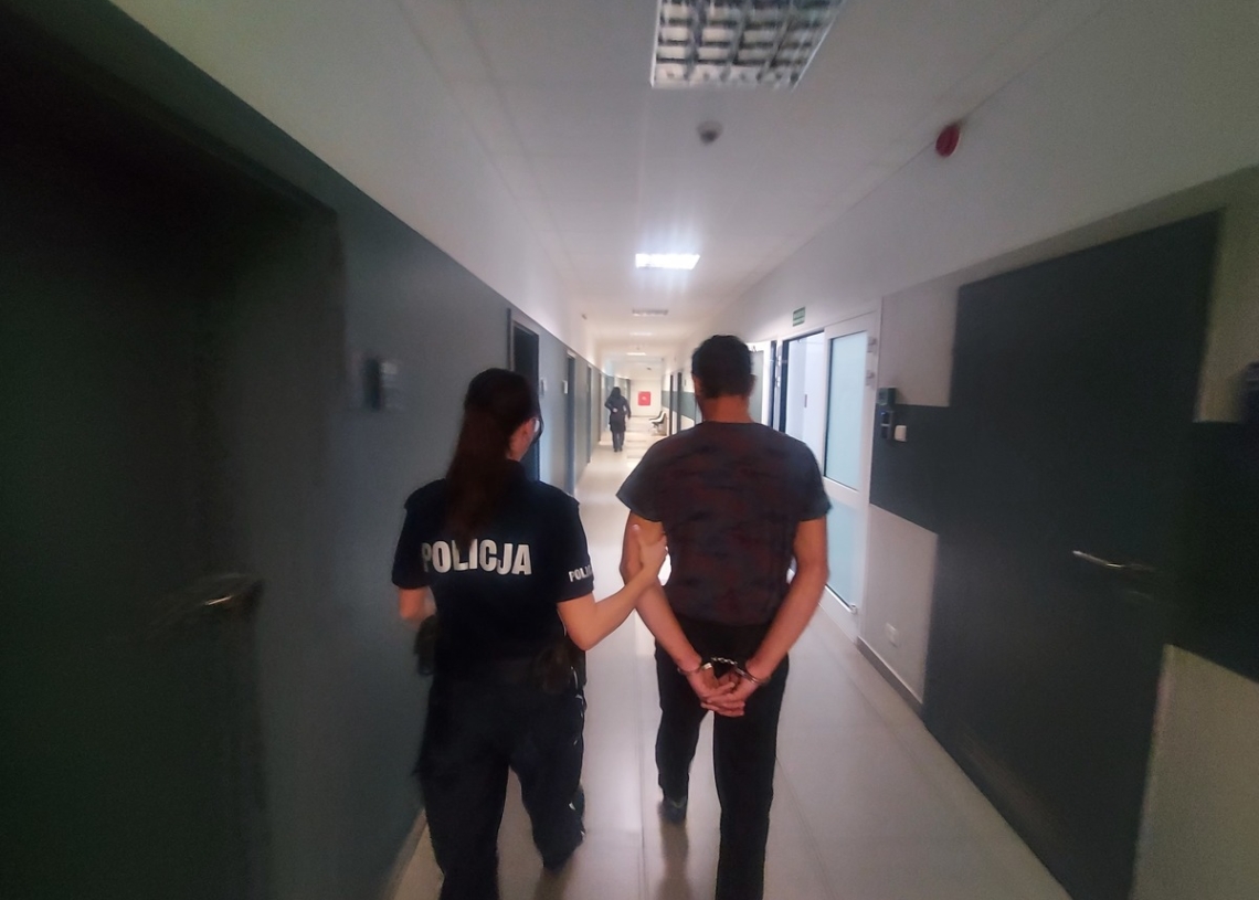 Sadysta znęcał się nad małymi kotami. Uderzał nimi o ścianę. Grozi mu do 5 lat więzienia