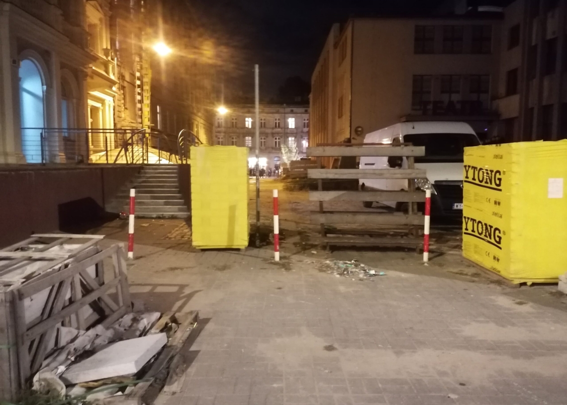 Plac budowy na Moniuszki "zabezpieczono" na LMF