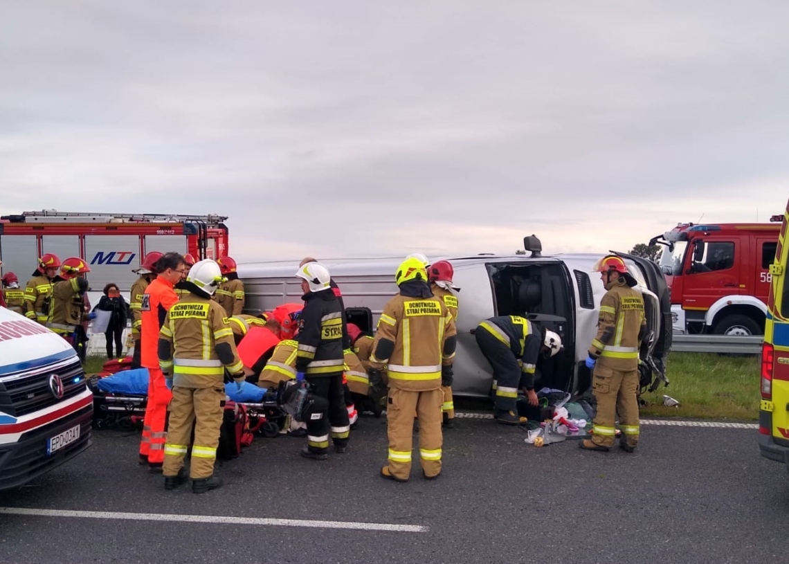 Groźny wypadek na A2. Wśród rannych są dzieci