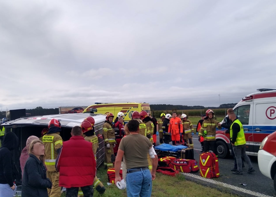 Groźny wypadek na A2. Wśród rannych są dzieci