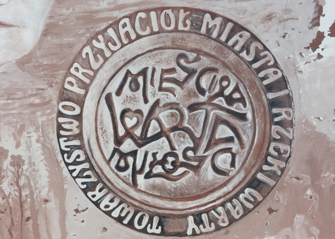 Historia wspaniałych, zwykłych ludzi - mural w Warcie