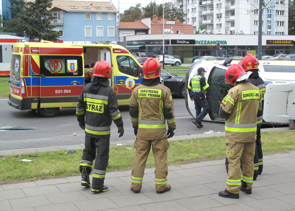 Wypadek z udziałem karetki w Łodzi