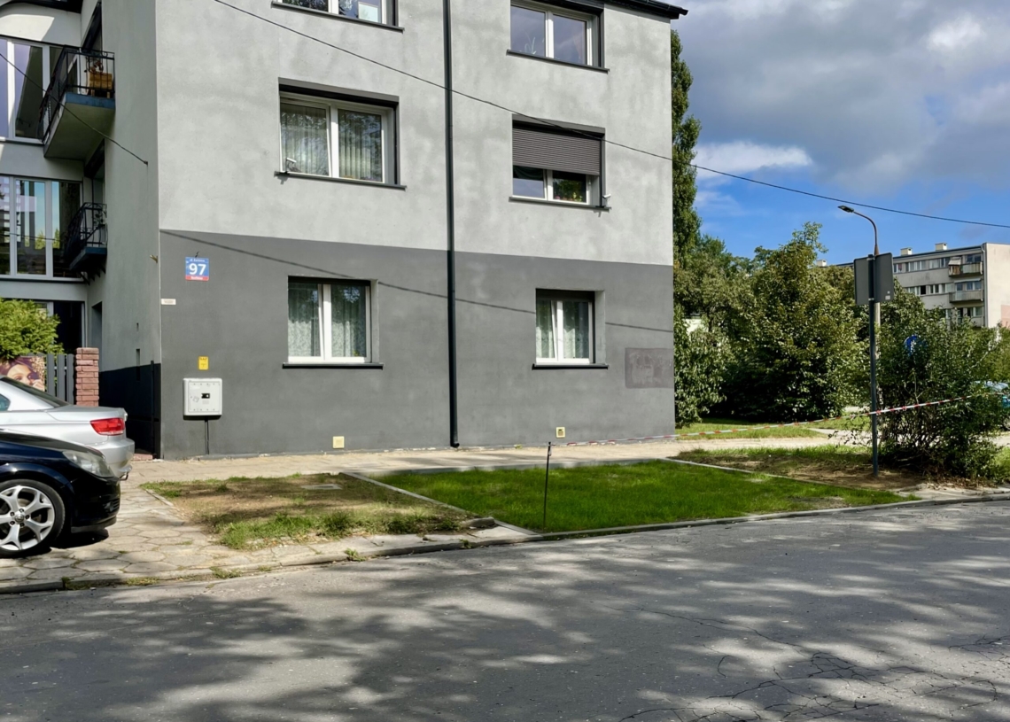 Wkrótce zielony parking na Teofilowie będzie gotowy. Budowa 51 miejsc rozpoczęła się w lipcu