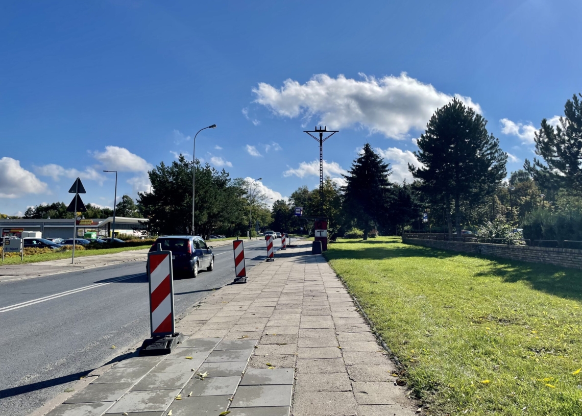 Remont Paradnej miał się rozpocząć 28 września. Za to na Zamenhofa sporo drogowców, a w pobliżu duże korki