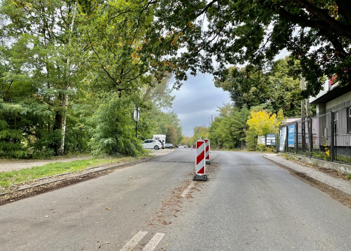 Nowa nawierzchnia na Telefonicznej niemal gotowa. Położono ją na odcinku 1,5 km