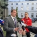 Bartosz Domaszewicz powinien zostać pozbawiony mandatu radnego według polityków ze Zjednoczonej Prawicy 5 Bartosz Domaszewicz powinien zostać pozbawiony mandatu radnego według Zjednoczonej Prawicy