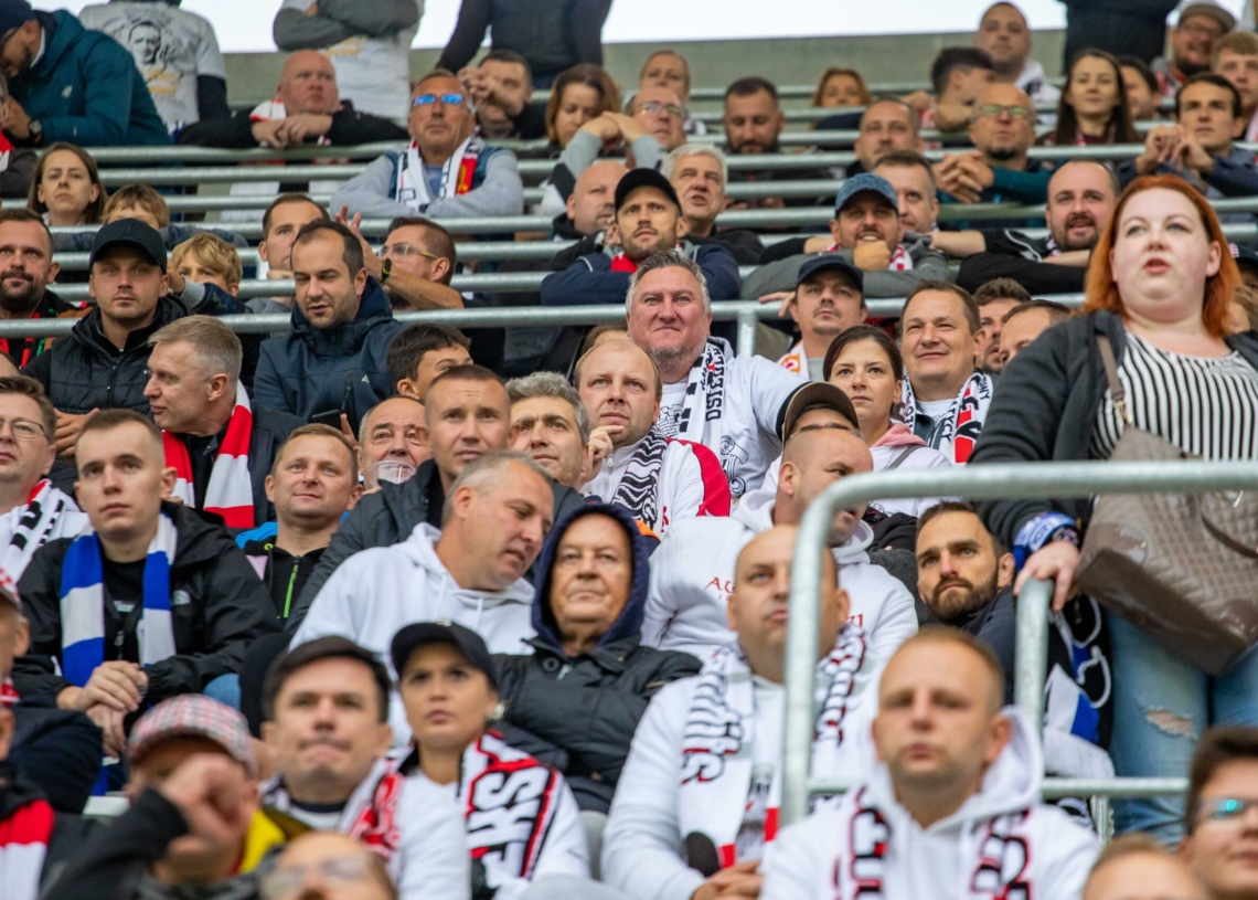 Doping kibiców ŁKS w meczu z Bruk-Bet Termaliką Nieciecza