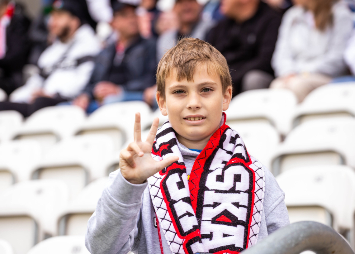 Doping kibiców ŁKS w meczu z Bruk-Bet Termaliką Nieciecza