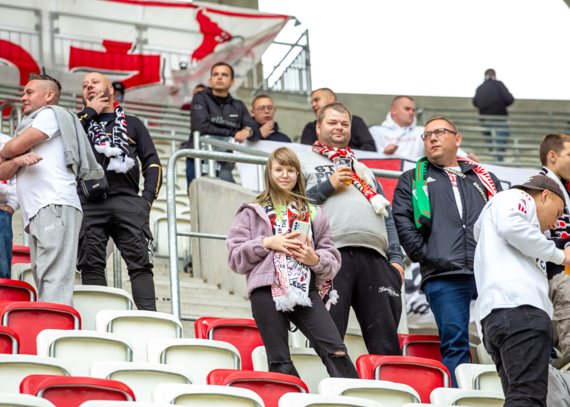 Doping kibiców ŁKS w meczu z Bruk-Bet Termaliką Nieciecza