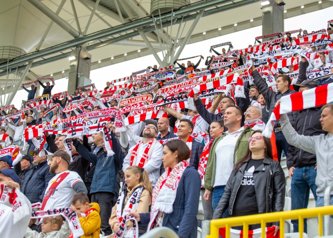 Doping kibiców ŁKS w meczu z Bruk-Bet Termaliką Nieciecza