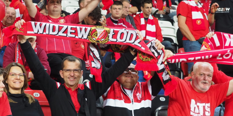 Widzew Łódź – Cracovia Kraków na trybunach. Tak dopingowali kibice [ZDJĘCIA]