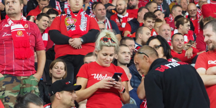 Widzew Łódź – Cracovia Kraków na trybunach. Tak dopingowali kibice [ZDJĘCIA]