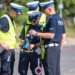 Od 17 września kolejne zmiany w taryfikatorze mandatów. Po zmianach wprowadzonych zimą spadła ilość wykroczeń 6 Powroty z majówki i wzmożone kontrole prędkości