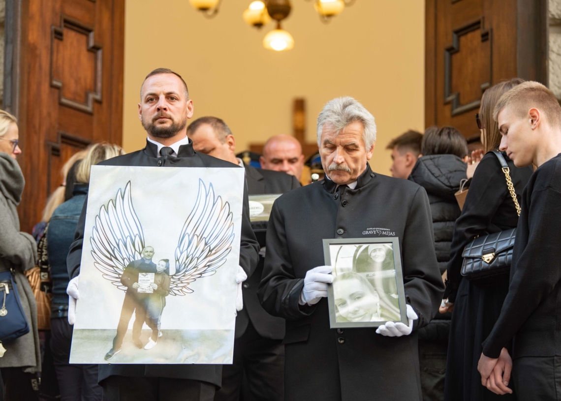 Pożegnanie Marty Macherowskiej i Macieja Jaśkiewicza, ofiar katastrofy lotniczej z Gliny