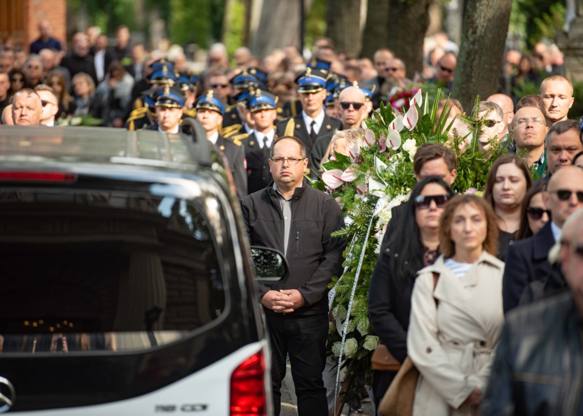 Pożegnanie Marty Macherowskiej i Macieja Jaśkiewicza, ofiar katastrofy lotniczej z Gliny