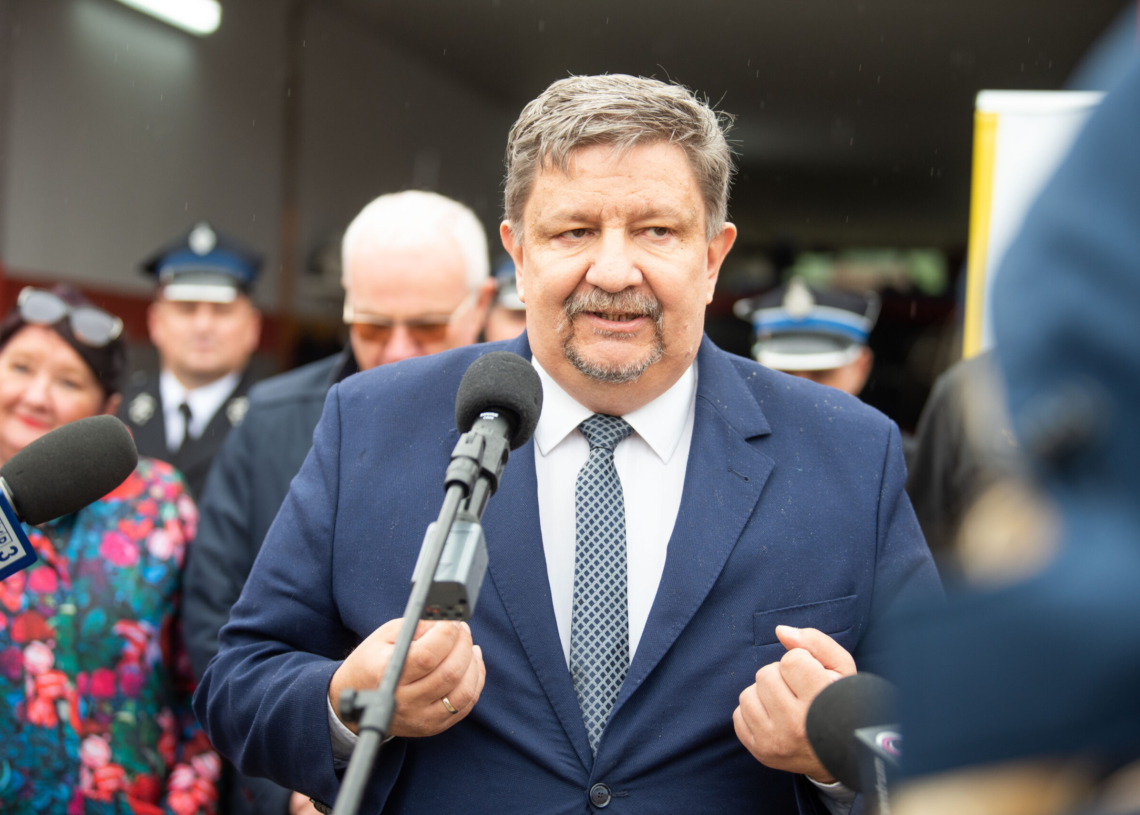 Finansowe wsparcie dla strażaków w Łódzkiem. Pomoc dla blisko 150 jednostek OSP