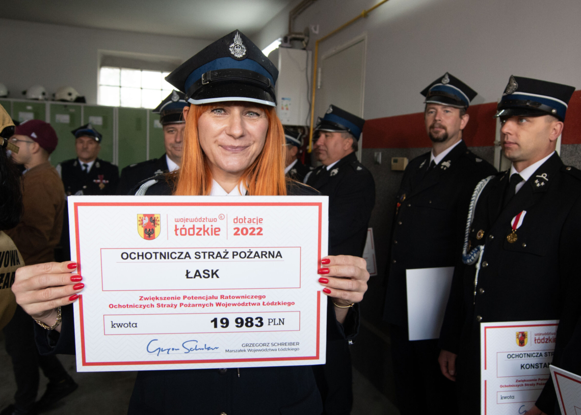Finansowe wsparcie dla strażaków w Łódzkiem. Pomoc dla blisko 150 jednostek OSP