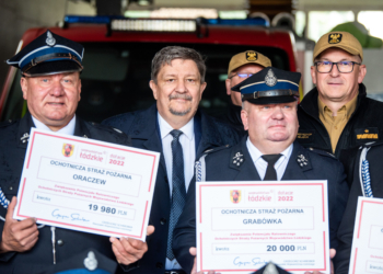 Finansowe wsparcie dla strażaków w Łódzkiem. Pomoc dla blisko 150 jednostek OSP
