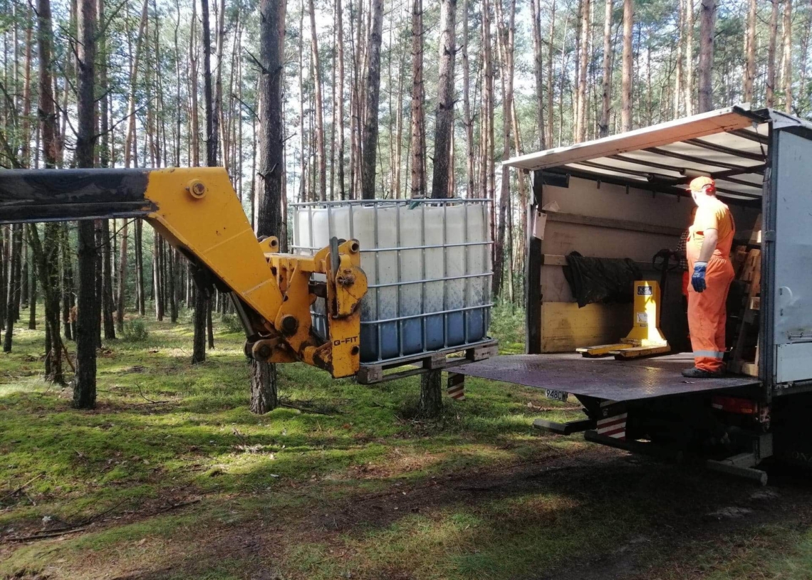 odpadów z lasu pod Wieluniem