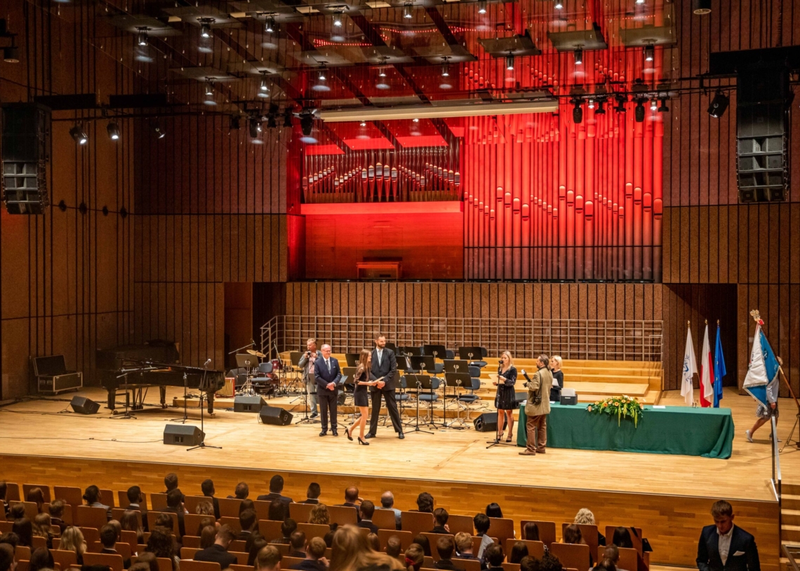Gala wręczenia dyplomów lekarskich w Filharmonii Łódzkiej