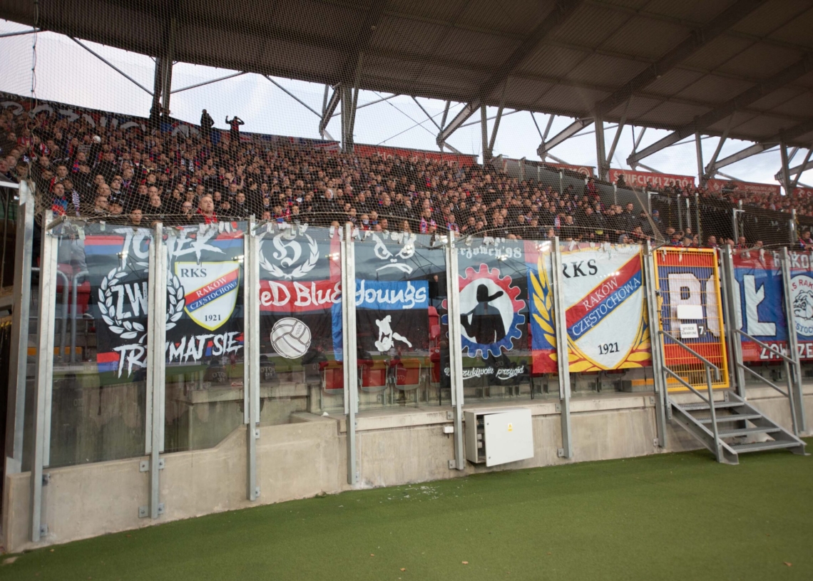 Doping kibiców podczas meczu Widzew Łódź - Raków Częstochowa