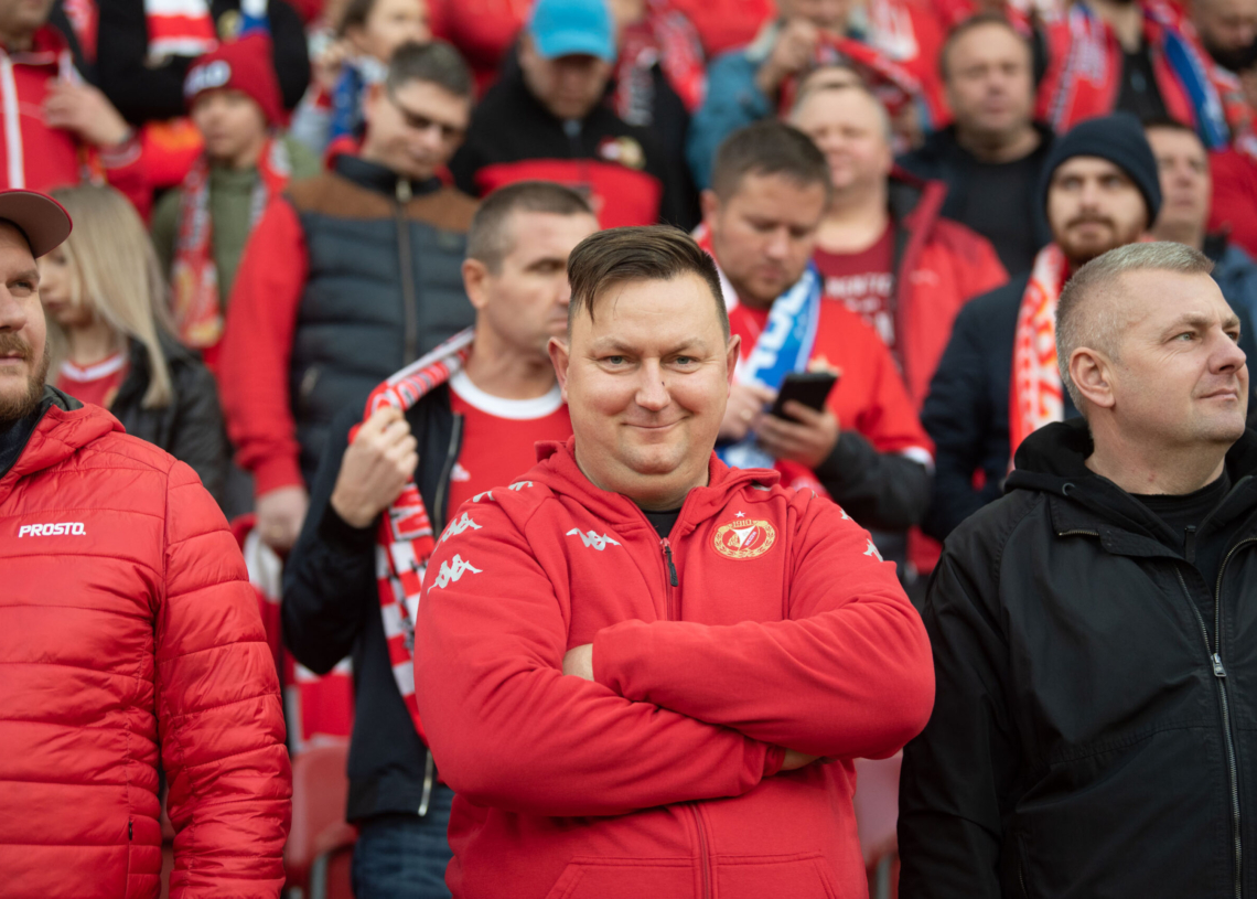Doping kibiców podczas meczu Widzew Łódź - Raków Częstochowa