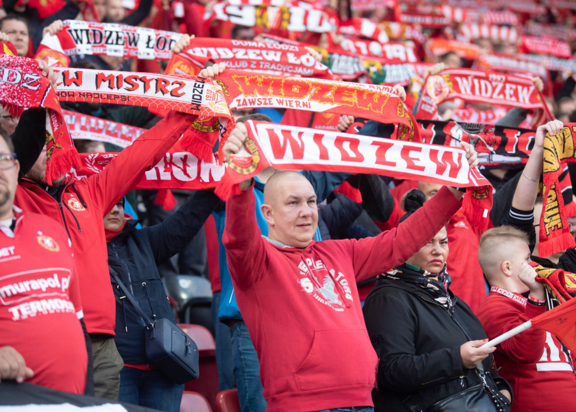 Doping kibiców podczas meczu Widzew Łódź - Raków Częstochowa