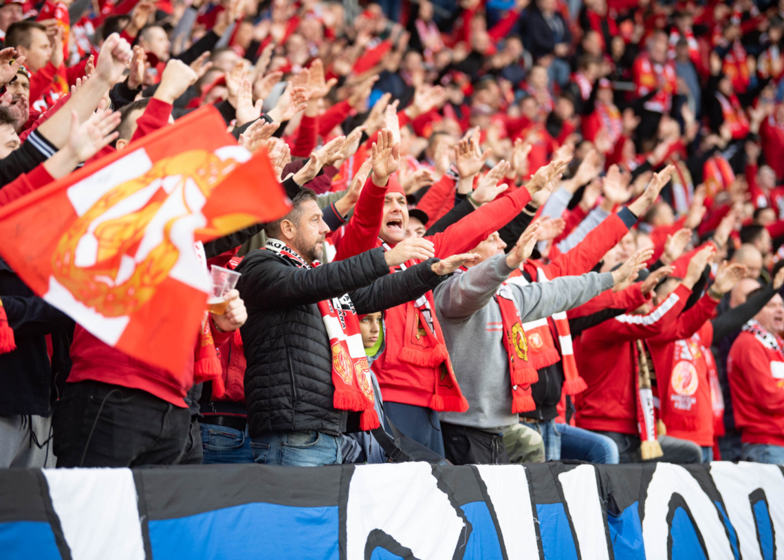 Doping kibiców podczas meczu Widzew Łódź - Raków Częstochowa