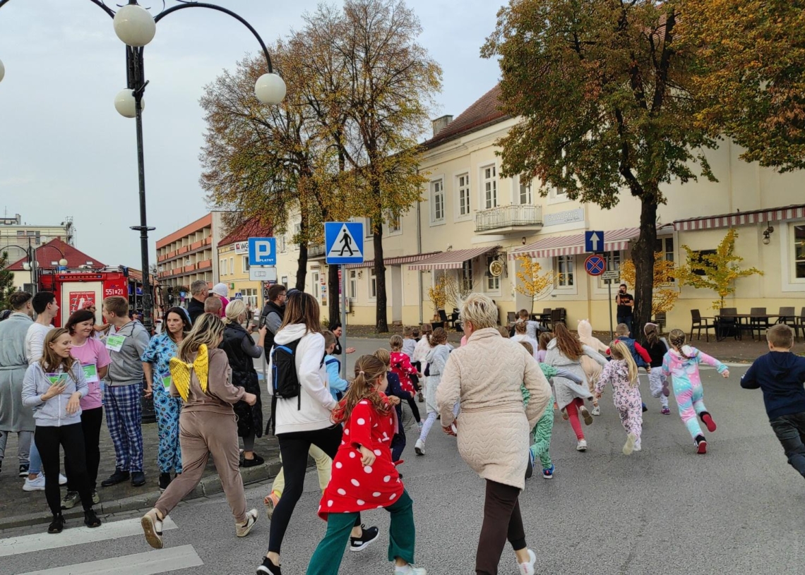 Charytatywny bieg w piżamach po raz drugi w Wieluniu 