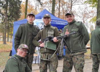 Dzień Otwarty Koszar w 15. Sieradzkiej Brygadzie Wsparcia Dowodzenia