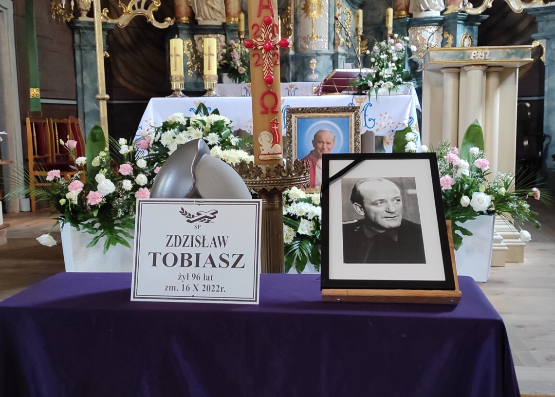 Pogrzeb Zdzisława Tobiasza