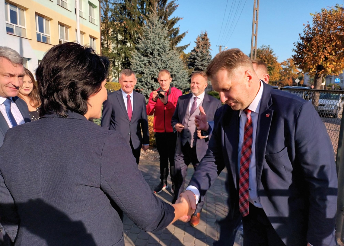 Minister edukacji i nauki z wizytą w Zespole Szkół Powiatowych w Drzewicy