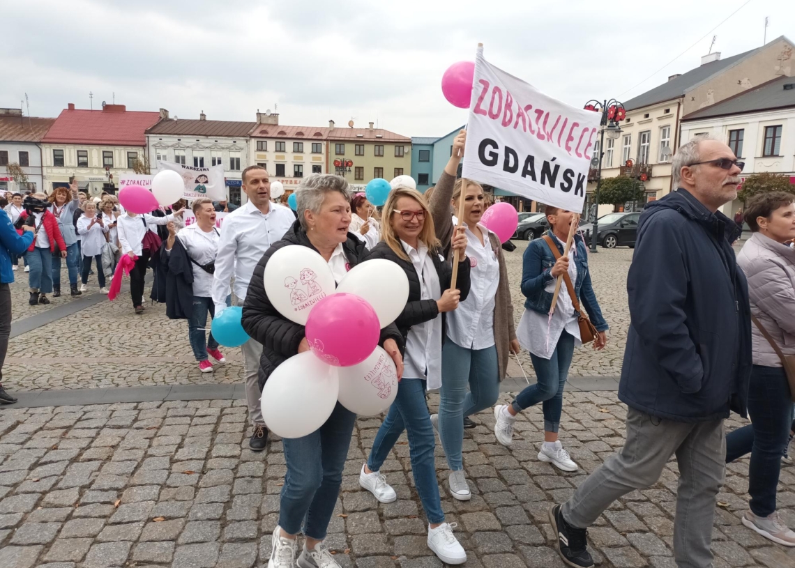 Marsz w Skierniewicach pod hasłem „Jak dbam, tak mam”