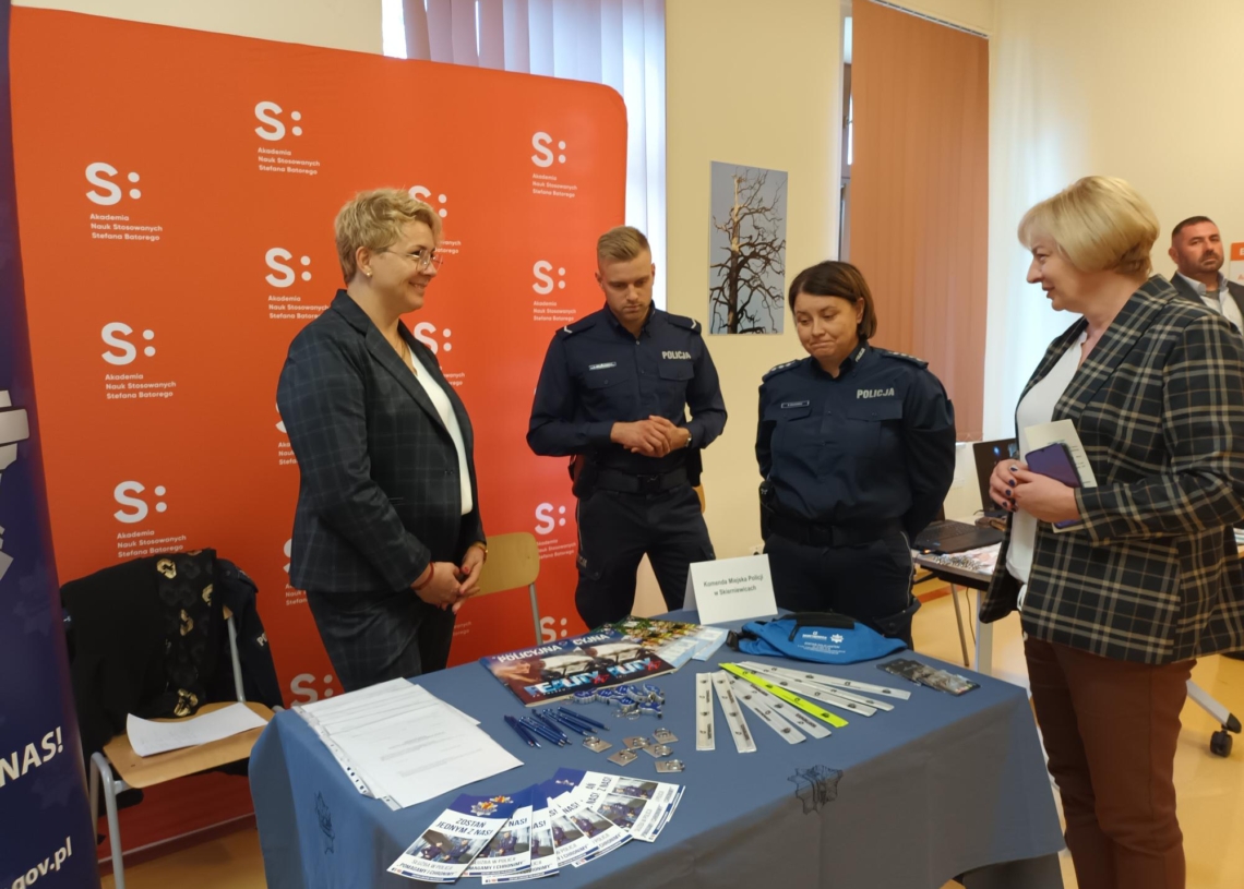 Kariera w mundurze, czyli targi pracy dla młodzieży i studentów