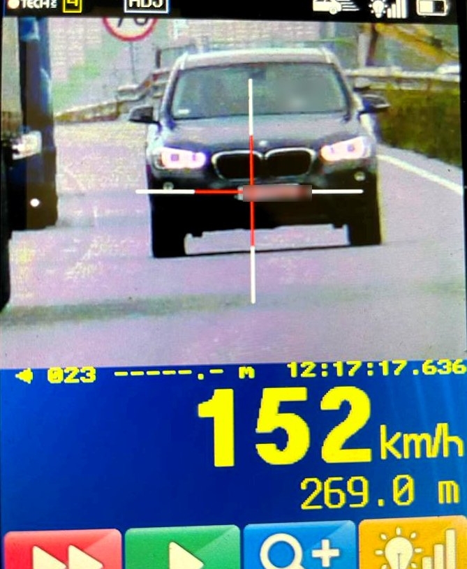 Przekroczył prędkość na remontowanym odcinku A1 pod Piotrkowem. Dostał 5 tys. zł mandatu