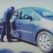 Niemowlę zamknięte w samochodzie. Pomogli policjanci 7 Niemowlę zamknięte w samochodzie