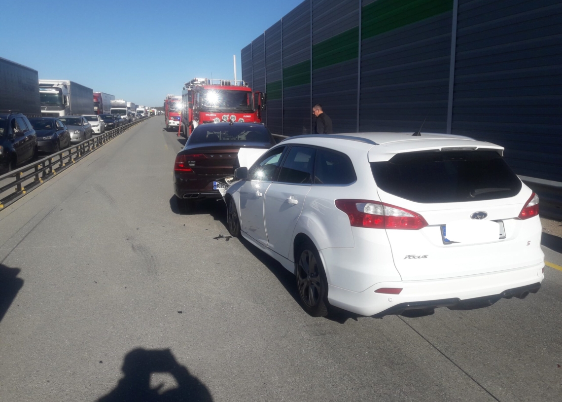 Zderzenie 4 samochodów na A1. Jedna osoba ranna. Utrudnienia trwały trzy godziny