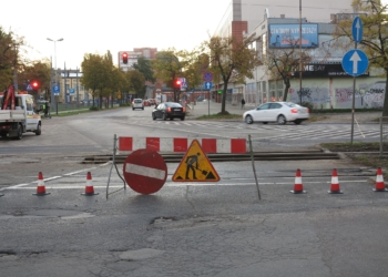 Utrudnienia na pl. Niepodległości