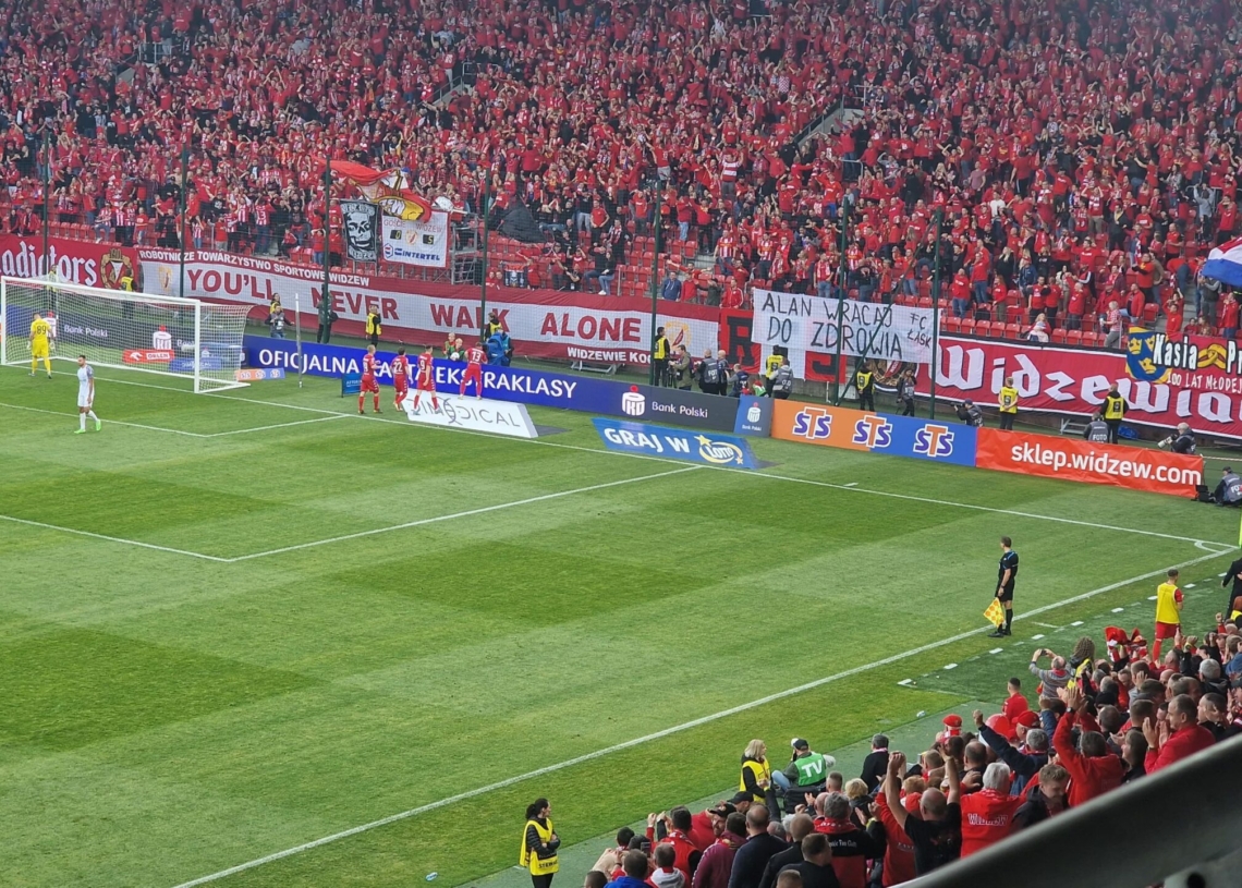 Widzew znów wygrywa. Karny Kreuzrieglera i piękny gol Hanouska [ZDJĘCIA]